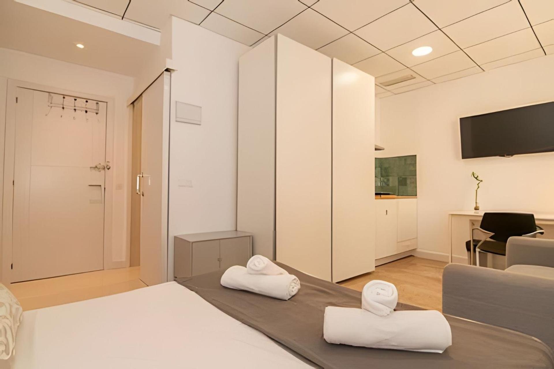 11 Nights Studios Valencia Buitenkant foto